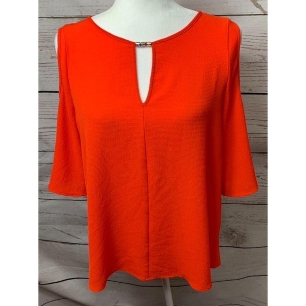 NWOT Halo Keyhole Cold Shoulder 3/4 Sleeve Blouse
